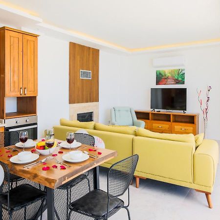 Villa 3 Sleeps 4 Isolated Honeymoon-Villa Lale Uzumlu  Extérieur photo