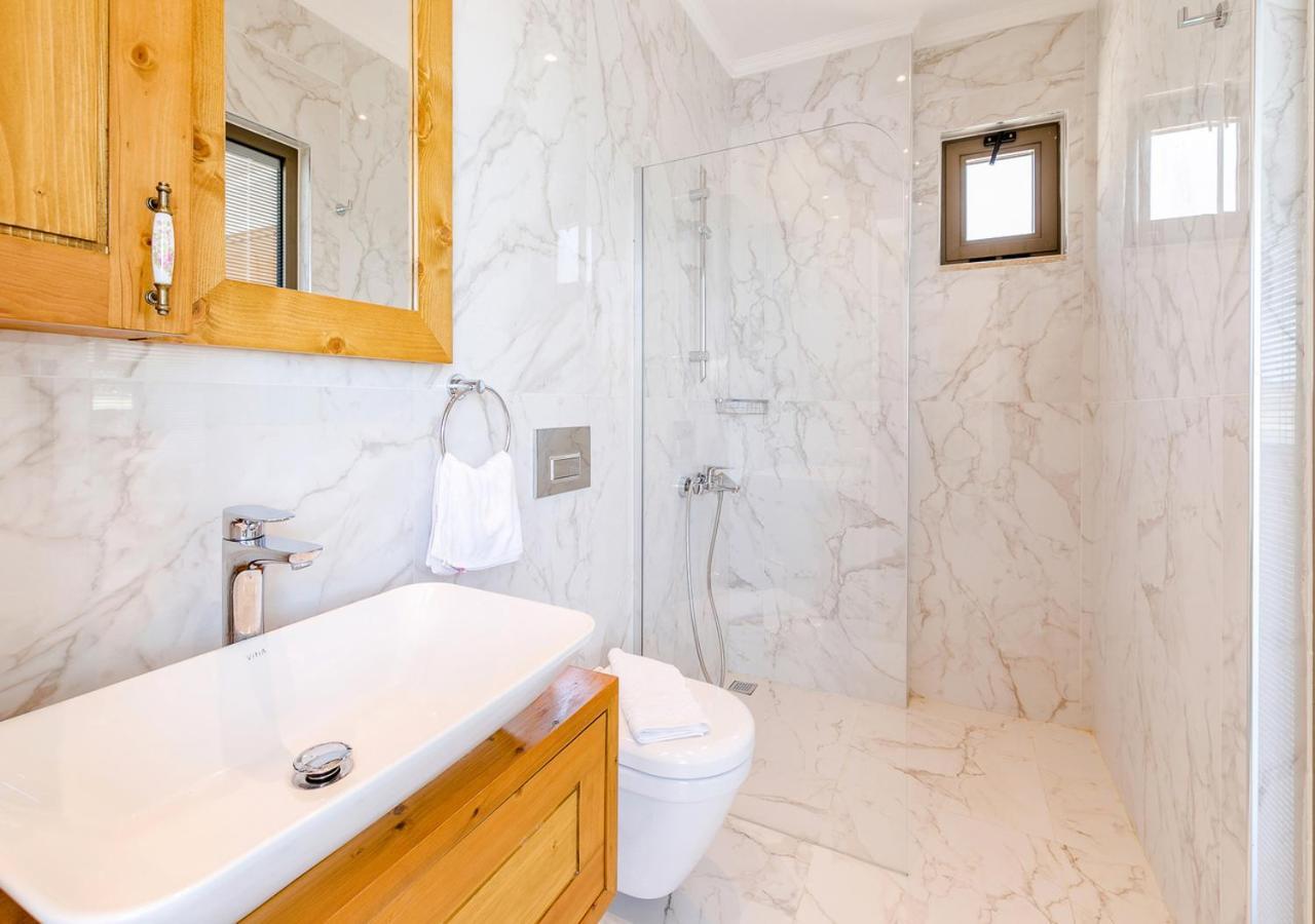 Villa 3 Sleeps 4 Isolated Honeymoon-Villa Lale Uzumlu  Extérieur photo